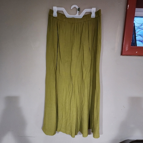 Chaus 2 Piece Set Blouse And Skirt Olive Greeb Sz 8 - Picture 5 of 5